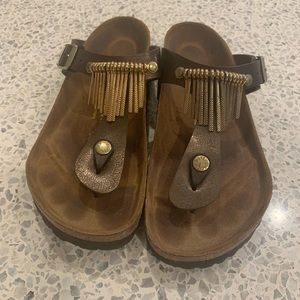 Birkenstock gizeh fringe sandal